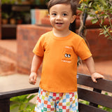 Conj. camiseta manga curta laranja + bermuda moletinho colorida