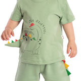 Conj. camiseta manga curta dino + bermuda moletinho verde