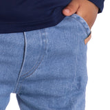 Calça jeans claro cós elástico