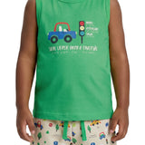 Conjunto infantil regata malha verde e bermuda moletinho estampada trânsito