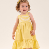 Vestido sem manga detalhe sianinha e babado amarelo pastel