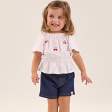 Conj. blusa ciganinha manga curta bordada cerejas + shorts jeans