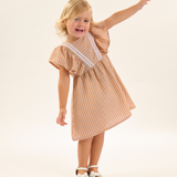 Vestido manga babado listrado bege