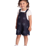 Conjunto infantil blusa cotton off-white e jardineira jeans