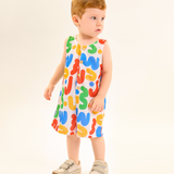 Macacão moletinho letras coloridas