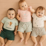 Conjunto bebê body cotton verde e bermuda ribana verde escuro