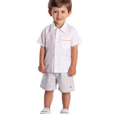 Conjunto infantil camisa branca e bermuda listrado azul claro tecido linho
