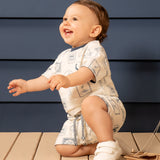 Conjunto infantil camiseta e bermuda cotton estampados off-white com azul