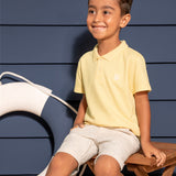 Conjunto infantil polo piquet amarelo e bermuda linho