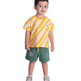 Conjunto infantil camiseta cotton listrada amarela e bermuda moletinho verde