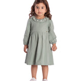 Vestido manga longa gola bordada verde